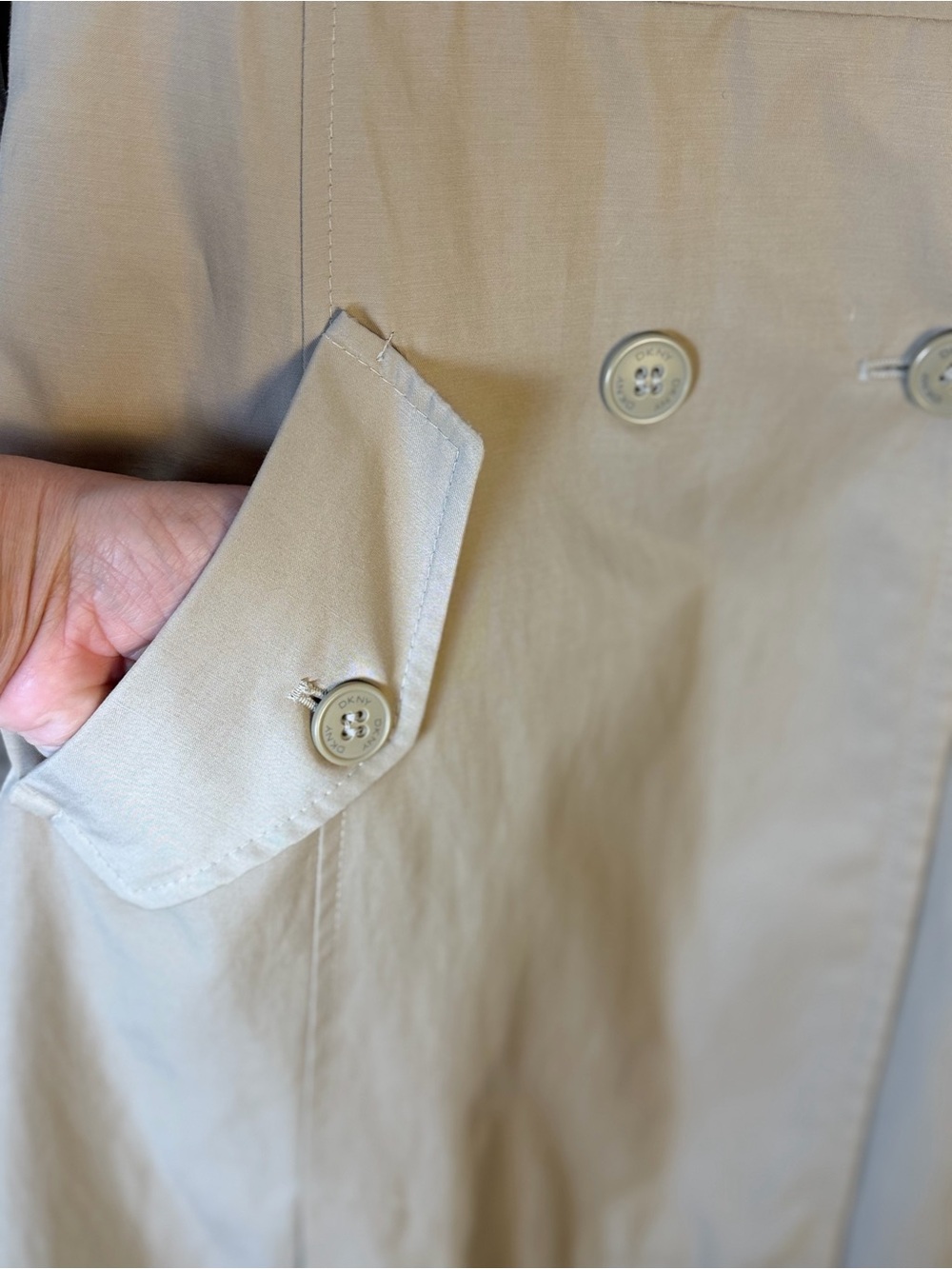 DKNY Kahki Double-Breasted Trench Coat size Medium - Picture 6 of 15